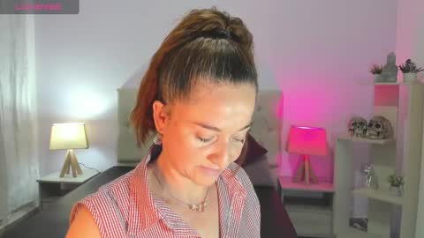 Snapshot of lucy_hot77 chatting on January 30, 9:14 pm Lucia online show from January 30, 9:14 pm