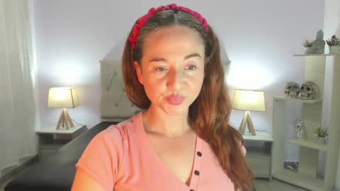 Snapshot of lucy_hot77 chatting on January 26, 5:55 pm Lucia online show from January 26, 5:55 pm