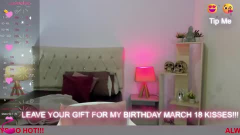 Snapshot of lucy_hot77 chatting on March 12, 9:03 pm Lucia online show from March 12, 9:03 pm