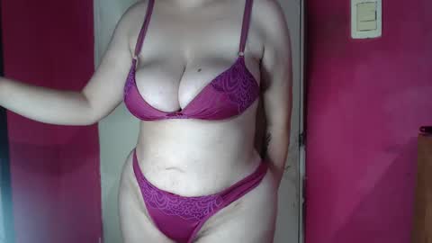 Lucy online show from February 4, 2:17 am