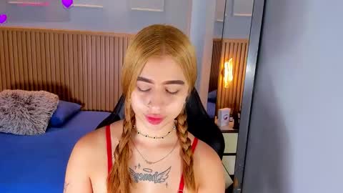 L U C Y  online show from October 22, 12:32 pm