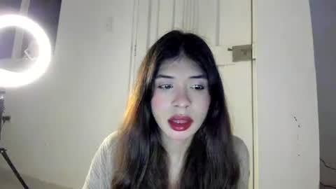 lucyportman online show from April 27, 5:15 am