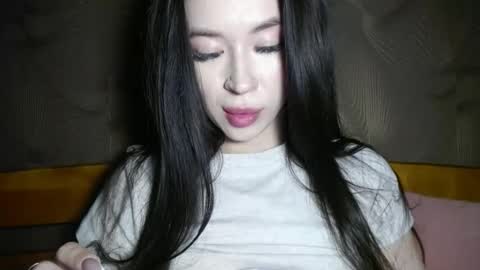 luisa lovedom online show from April 15, 6:19 pm