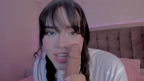 Luisa Giraldo online show from November 2, 11:35 am