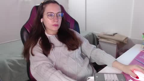 Vicky online show from January 3, 2:54 am