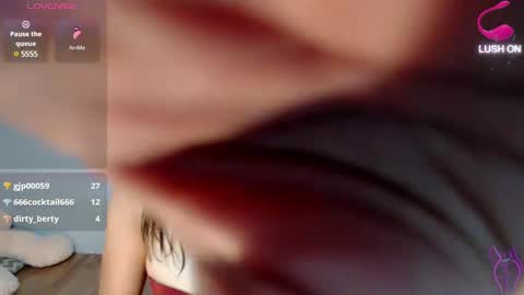 lulu online show from December 22, 11:09 pm