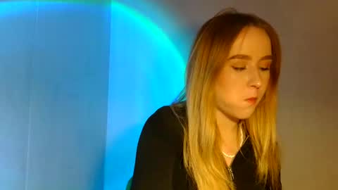 Lulu Baby18 online show from March 6, 4:49 pm