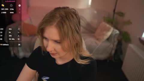 lulu_lovett online show from February 15, 12:01 pm