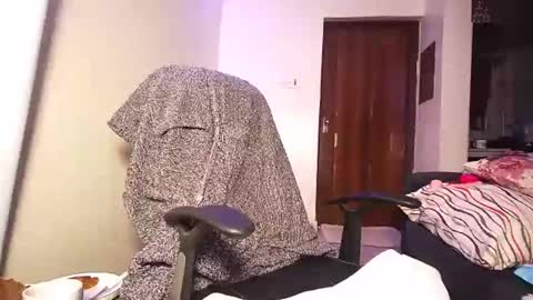 lulu_sparks1 online show from June 5, 7:47 am