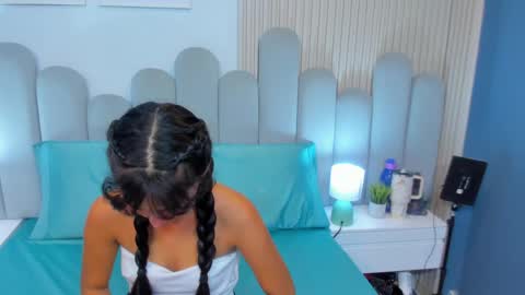 luly_dreams online show from May 13, 11:38 am