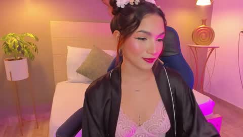 L U M A online show from September 28, 3:13 am