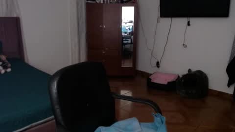 Snapshot of lumi_84 chatting on March 3, 12:23 am LUMI online show from March 3, 12:23 am