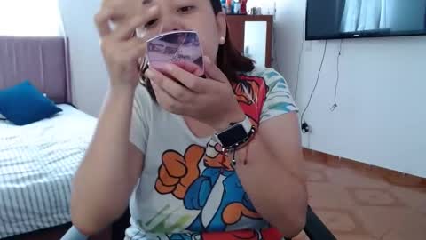 Snapshot of lumi_84 chatting on February 2, 12:46 pm LUMI online show from February 2, 12:46 pm