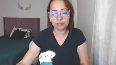 Snapshot of lumi_84 chatting on January 4, 1:10 am LUMI online show from January 4, 1:10 am