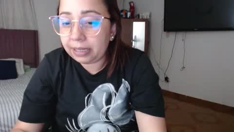 Snapshot of lumi_84 chatting on February 3, 12:36 am LUMI online show from February 3, 12:36 am