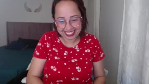 Snapshot of lumi_84 chatting on January 11, 1:37 am LUMI online show from January 11, 1:37 am