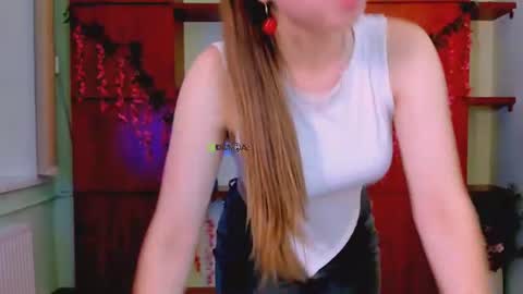 Sweet Lumi online show from July 18, 1:13 pm
