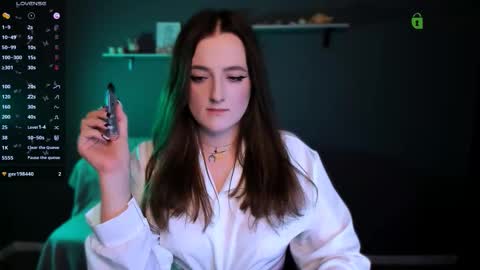 luna_berryy online show from November 10, 8:59 pm