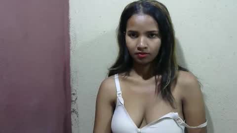 Laura online show from April 4, 4:22 am