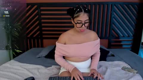 luna_cute14 online show from February 9, 8:11 pm