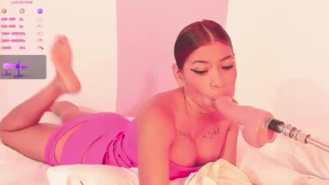 luna_cute_2 online show from December 3, 2:30 pm