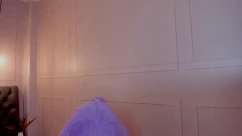 luna_hot_ass online show from March 8, 2:04 am