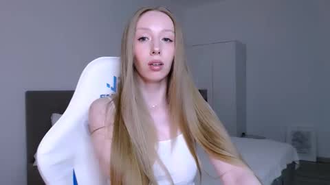 Luna online show from February 12, 9:49 pm