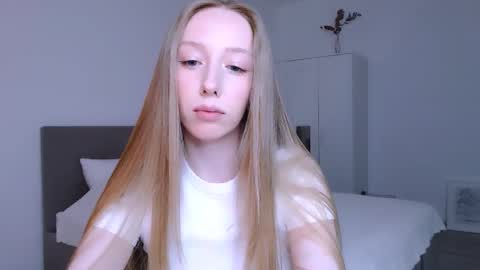 Luna online show from November 27, 9:28 pm