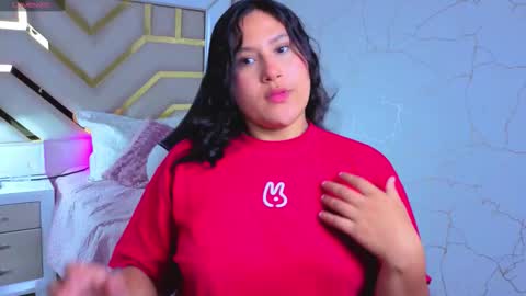 Luna  Jonez  online show from November 13, 11:31 am