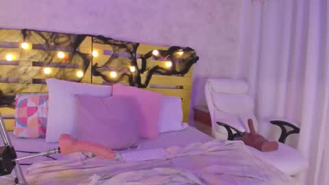 Luna online show from October 15, 11:57 am