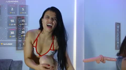 luna_starr69 online show from November 12, 1:42 pm