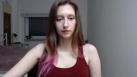 L U N A  online show from December 15, 6:40 am