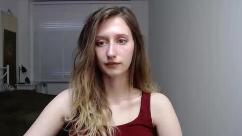 Snapshot of luna_xsensual chatting on October 13, 5:32 am L U N A online show from October 13, 5:32 am