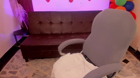 Luna  online show from March 7, 11:45 pm