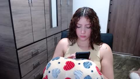 lunaa_sub online show from January 17, 9:22 pm