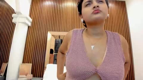 lunaangel_ online show from January 17, 11:50 am