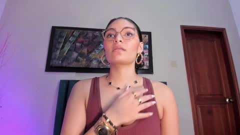 Luna Aspen online show from February 7, 6:23 pm