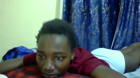 lunah_kitty online show from May 17, 3:22 pm