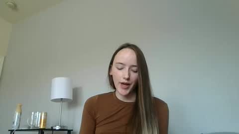 Snapshot of lunapixie2020 chatting on September 19, 10:20 pm lunapixie2020 online show from September 19, 10:20 pm