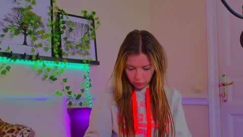 Luna Rishi online show from January 17, 1:03 pm