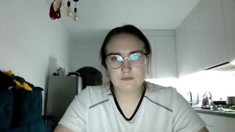 lunavelvet3 online show from December 16, 3:07 pm