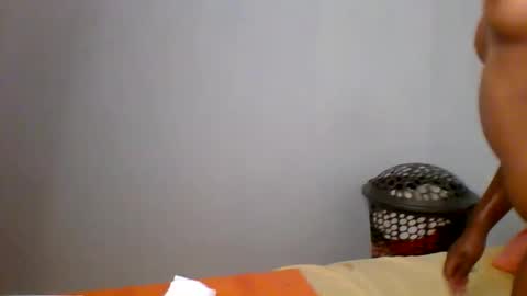 luscious online show from June 5, 2:37 am
