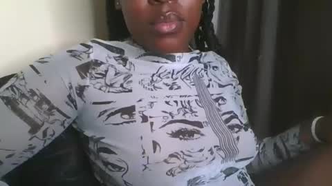 lustrous-choco online show from April 15, 10:32 pm