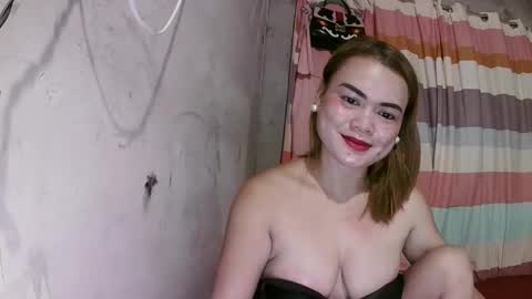 Flora Mae online show from October 19, 3:25 pm