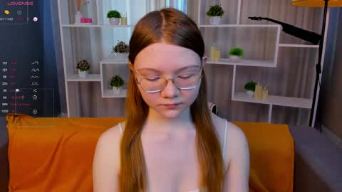 Tessa online show from March 26, 3:41 am