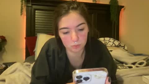 luvrxstarx online show from November 30, 12:48 am