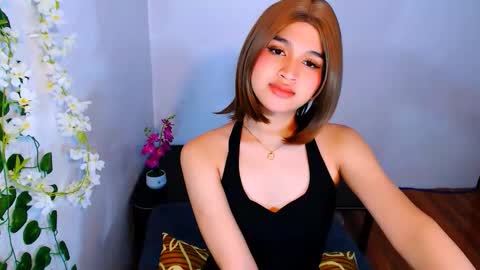 queen lux online show from November 19, 7:14 pm