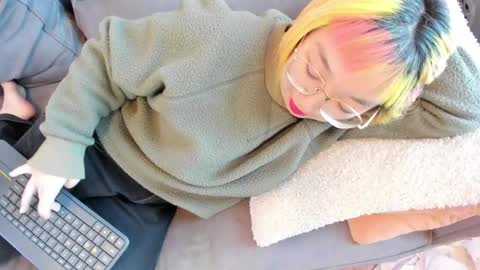 LuxGray online show from December 3, 7:22 pm