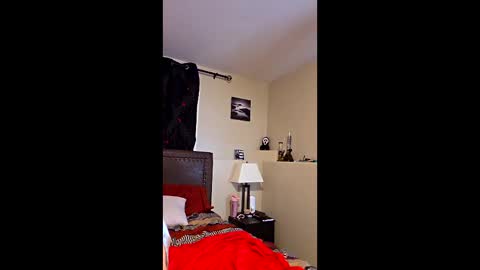 luxxxpiper online show from December 17, 8:07 am