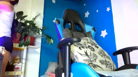 luzzy  I hope your visit and that we manage to get very hot online show from October 27, 11:10 pm